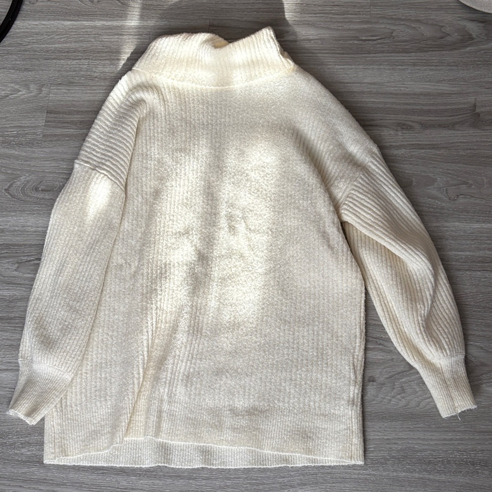 Elegant Cream Turtleneck Sweater * runs big